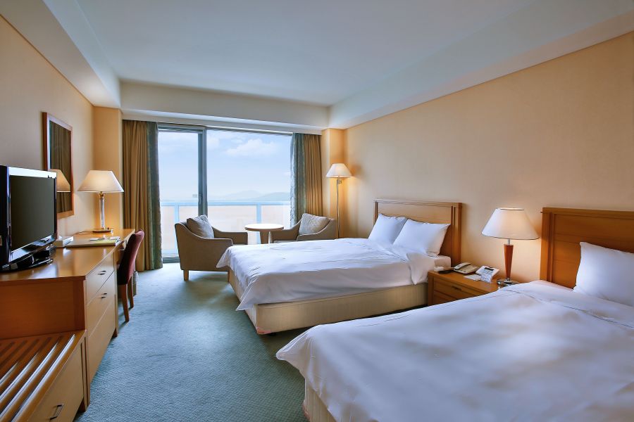 room-card-img-0